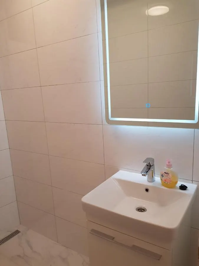 شقة Radun سبليت